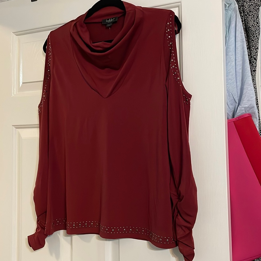 Belldini cut out shoulder top—wine color, size M, never worn